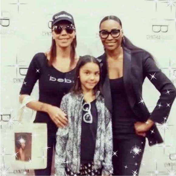 Gold Fairy Keychain with Crystals - Picture 7 of 17